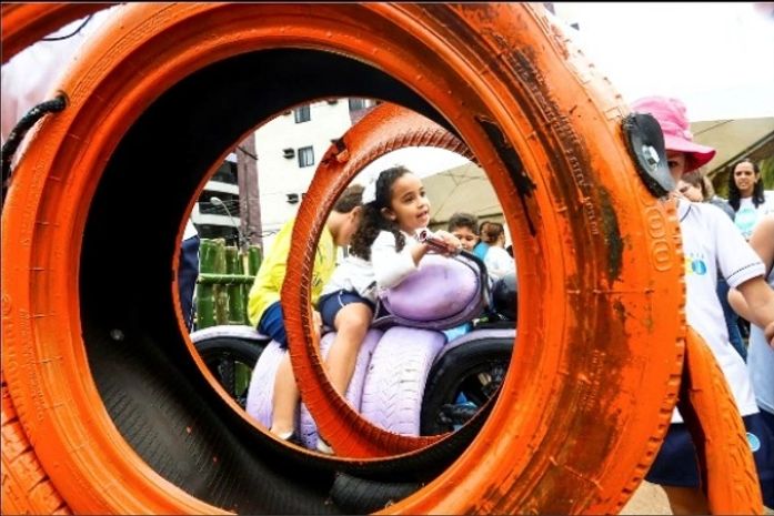 Na 2ª mostra, fotos e vídeos interagem entre si, se complementam, em um circuito imagético que conta histórias e resgata memórias