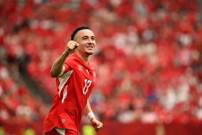 Suíca vence Colômbia nos pênaltis e vai enfrentar a Argentina nas quartas de final da Copa do Mundo