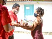 Prefeitura de Delmiro Gouveia realiza mais uma distribuição de cestas, beneficiando 4 mil famílias