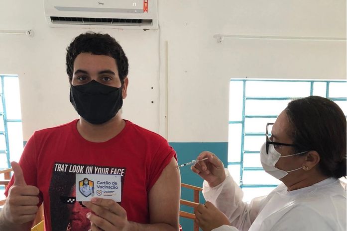 Delmiro Gouveia já aplicou mais de 42 mil doses da vacina contra a Covid-19