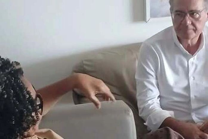 O Senador da República Federativa do Brasil, Renan Calheiros, convidou esta ativista para conversar. Bem bacana!
