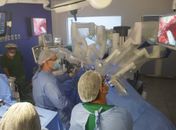 Cirurgia robótica alia tecnologia e cuidado para tornar procedimentos menos invasivos na Santa Casa de Maceió