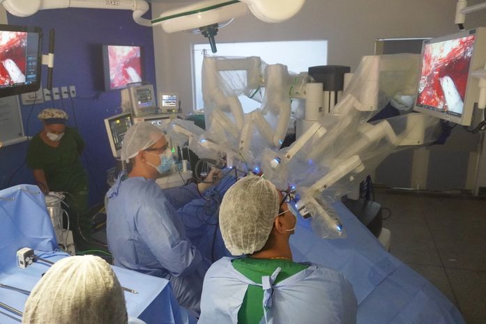 Cirurgia robótica alia tecnologia e cuidado para tornar procedimentos menos invasivos na Santa Casa de Maceió