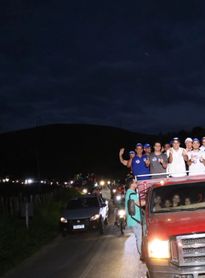 Mega carreata toma as ruas de Santana do Mundaú e reforça união e força do grupo político