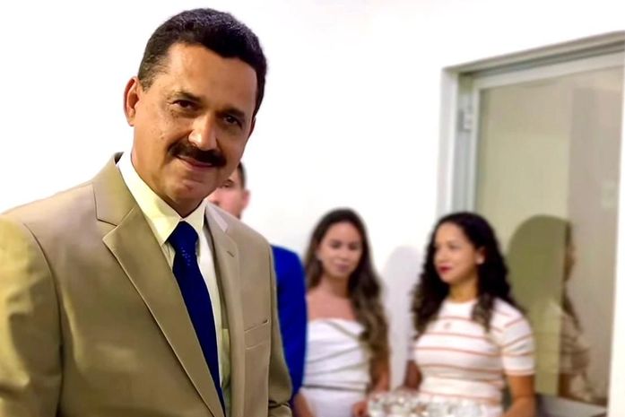 Marlan Ferreira toma posse para o seu quarto mandato e diz que segue focado no desenvolvimento de Limoeiro de Anadia
