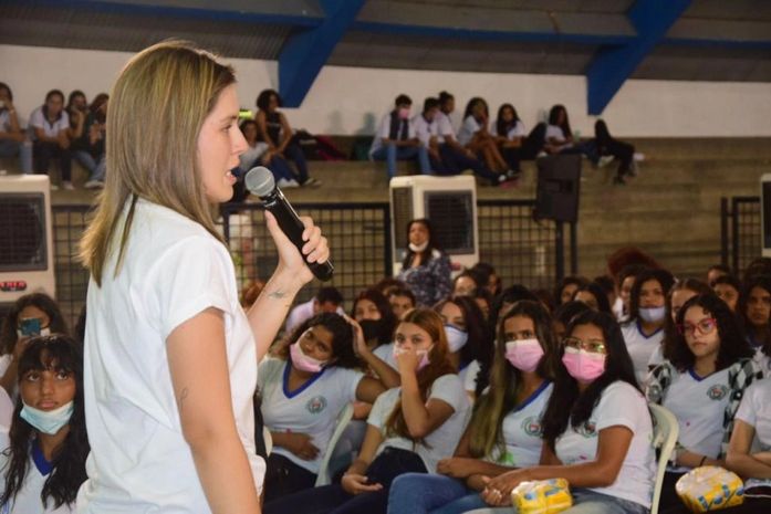 Lei da deputada Cibele Moura assegura distribuição de kits de higiene menstrual em Alagoas