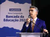 Educação sempre na frente