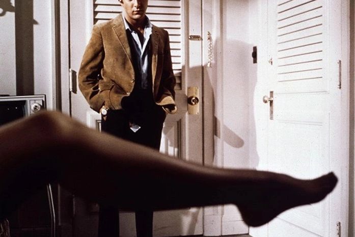 Dustin Hoffman é seduzido pela vida no clássico "A Primeira Noite de um Homem"