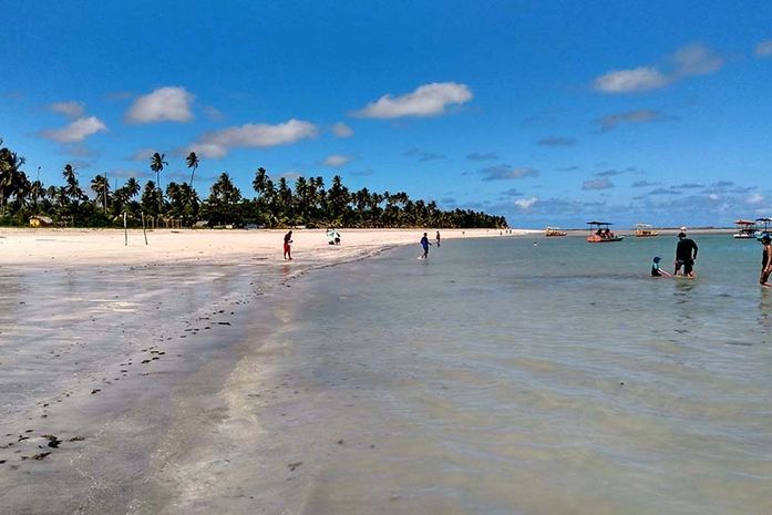 Alegam os empresários que o local nesse período é para descanso e tranquilidade para os turistas que buscam refúgio de paz e sossego