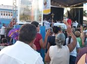 Missa campal reuniu milhares de fiéis na praça da igreja matriz