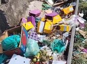 Descarte irregular de lixo em ferrovia de Maceió pode aumentar risco de acidentes 
