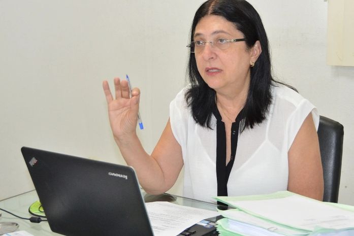 Secretária Rozangela Wyszomirska