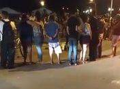 Ambulante foi morto com tiros na cabeça e costas por dupla em motocicleta.