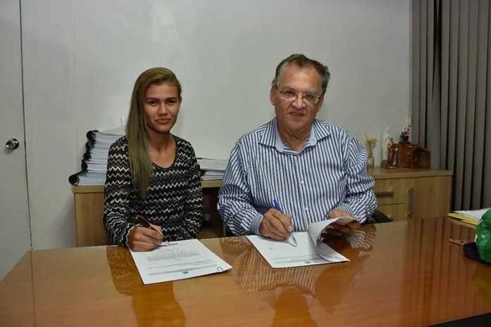 Isnaldo Bulhões autoriza início da pavimentação de ruas e construção de 12 casas e 1 UBS