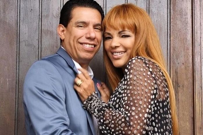 Deputada escreveu que "não consegue se acostumar" e que "está muito difícil viver sem" o marido