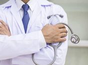 Farra dos diplomas: PGE barra reajuste de médico do Estado obtido com cursos EAD