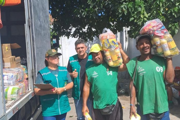 Desenvolvimento Sustentável entrega mais de 80 cestas básicas em Ecopontos da capital