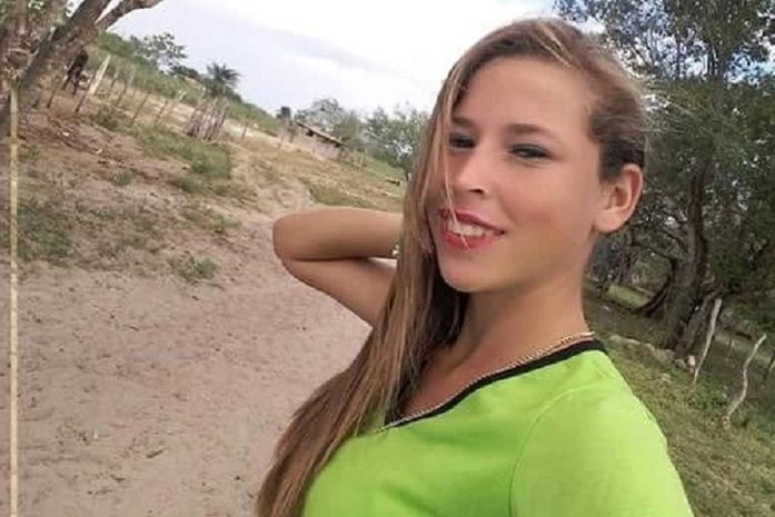 Janaína Ferreira da Silva tinha 18 anos e foi morta a tiros pelo companheiro