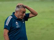 Torrent durante goleada sofrida para o Atlético-MG