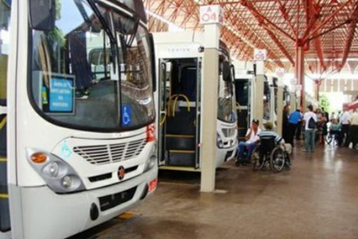 Ônibus intermunicipal 