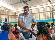 Prefeito Dani Vasconcelos antecipa salário dos garis e promove confraternização com sorteio de prêmios em Maragogi

