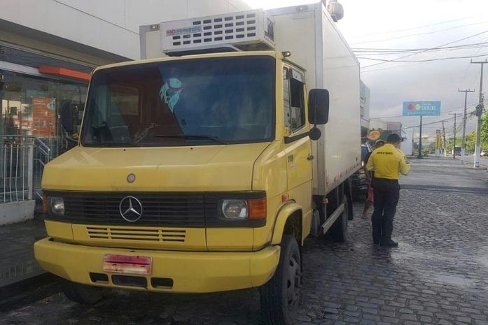 Motorista de caminhão é preso em flagrante por dirigir embriagado