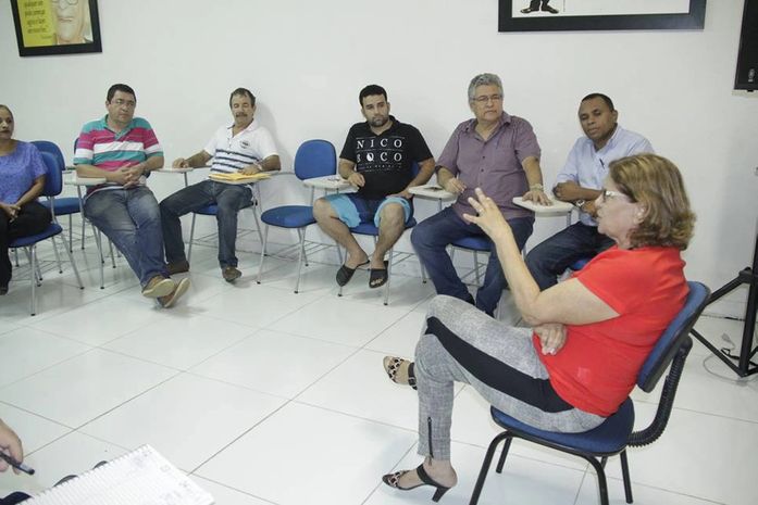 Prefeita Eliza Alves se reúne com representantes da Aceril e da CDL de Rio Largo