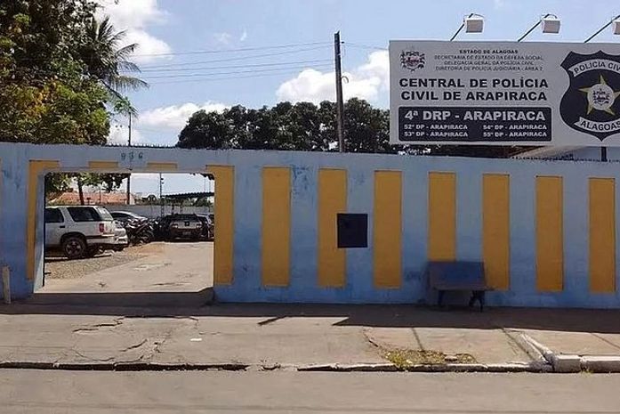 Homem ameaça esposa e filha com facão em Cacimbinhas e é preso em flagrante