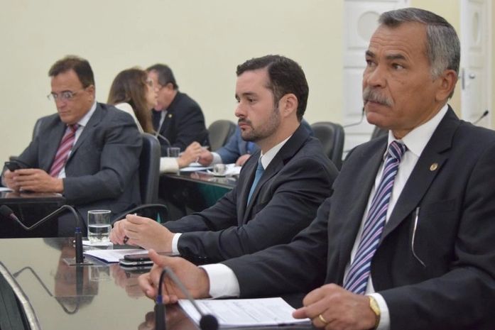 Regularização de cinquentinhas de forma simplificada é aprovada pela ALE