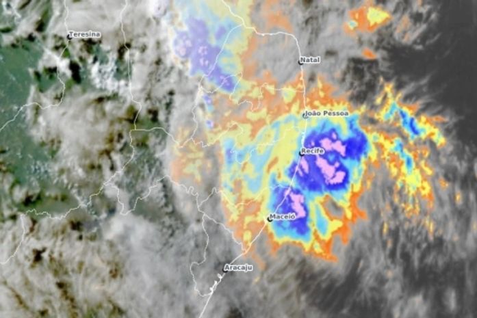 Semarh alerta para ocorrência pancadas de chuva e risco de alagamentos nesta sexta-feira (14)