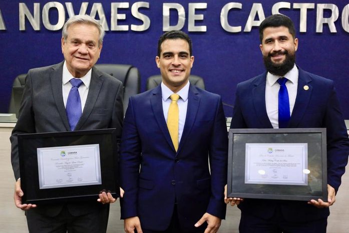 Câmara homenageia Ronaldo Lessa ao deixar vice-prefeitura e vereador Fábio Costa eleito deputado federal