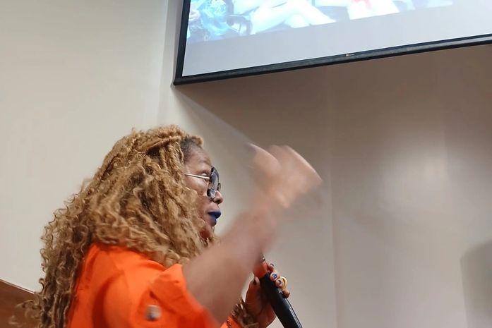 Já não é hora de pautar o etarismo x racismo, nas proposições de políticas públicas? -sugeriu esta ativista na 1ª Conferência Livre Nacional de Equidade