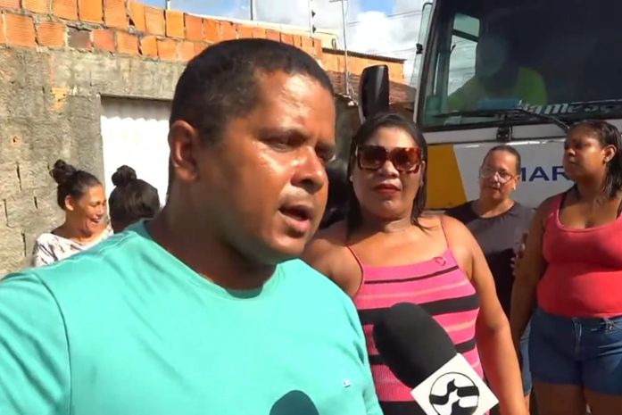 Moradores interditam acesso à comunidade em protesto por falta d’água em Marechal Deodoro