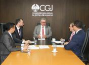 Comissão do TJ/AL alinha diretrizes para solução de conflitos fundiários no estado