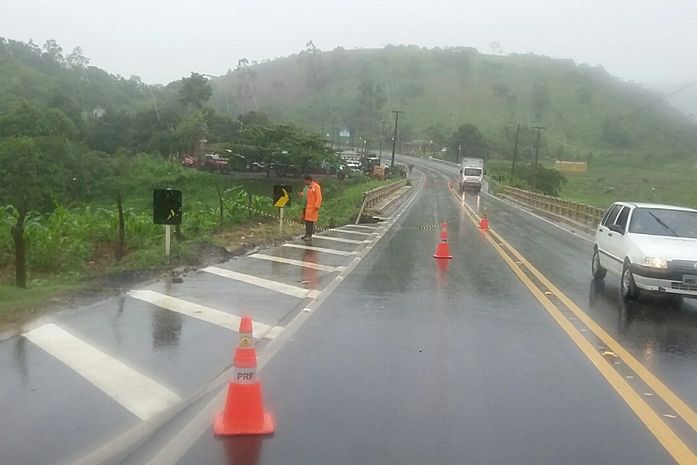 PRF havia interditado trecho da BR 104, em Branquinha