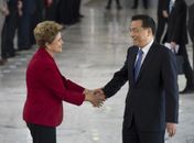 A presidenta Dilma Rousseff recebe o primeiro-ministro da China, Li Keqiang, no Palácio do Planalto, em cerimônia oficial de boas-vindas