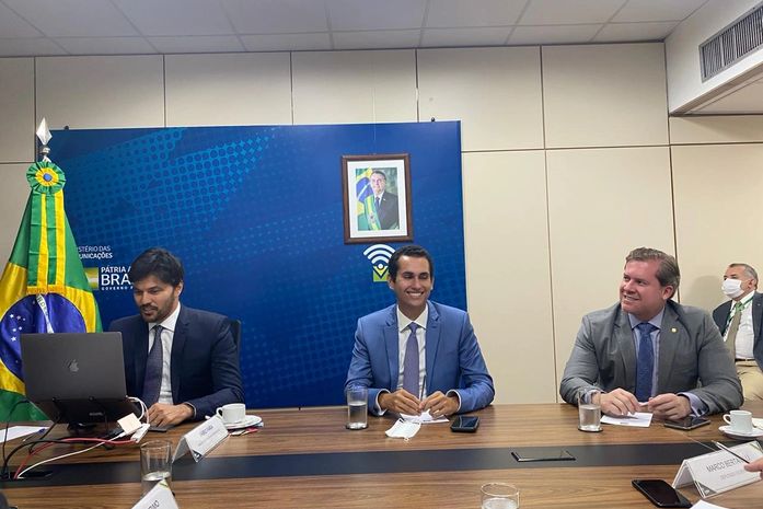 Marx Beltrão vai ao Ministério das Comunicações e pede internet wifi gratuita no interior de Alagoas