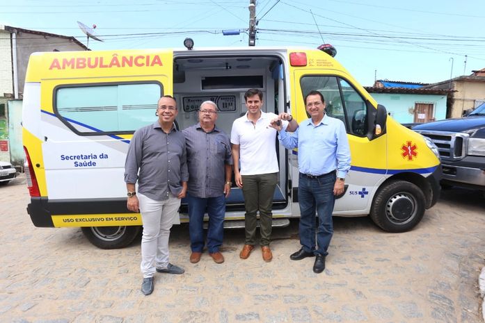 Viva Marechal: Prefeitura de Marechal Deodoro recebe nova ambulância do Governo do Estado