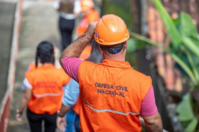 Defesa Civil de Maceió atende chamados da população pelo 199 para ações de prevenção e resposta a emergências