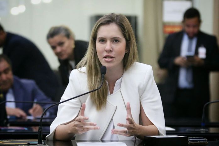 PL de Cibele Moura cria diretrizes para incentivar o empreendedorismo jovem no mercado digital em Alagoas