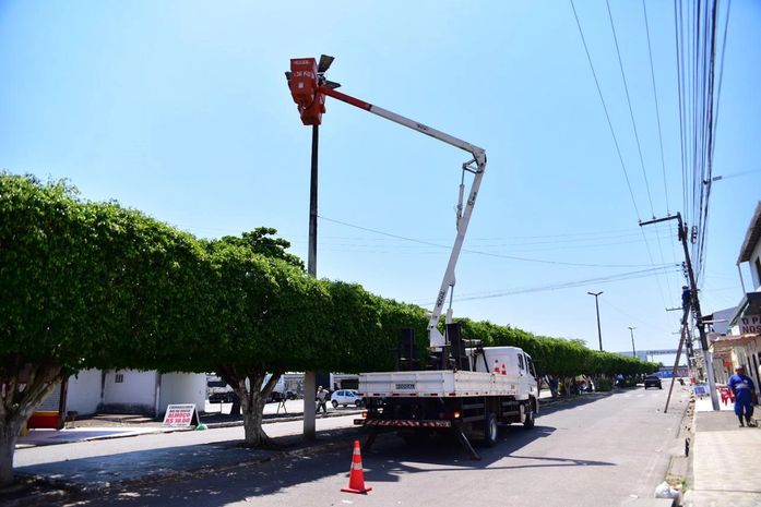 Prefeitura realiza troca de mais de 2mil lâmpadas durante 2019