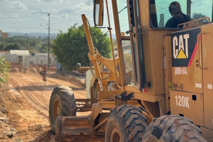 Prefeitura de Arapiraca inicia pavimentação de ruas no bairro Mangabeiras