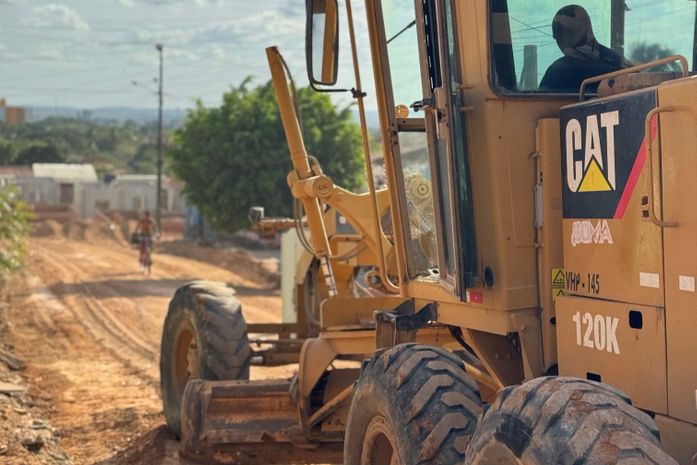 Prefeitura de Arapiraca inicia pavimentação de ruas no bairro Mangabeiras