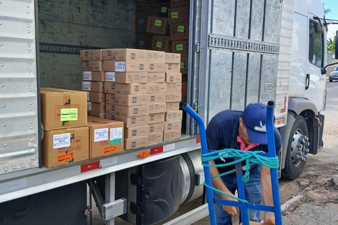 Nova remessa reforça estoque de medicamentos da Farmácia Central do Povo