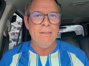 Cabo Bebeto afirma que desfile de escola de samba no Rio fez propaganda eleitoral antecipada, atacou conservadores e evangélicos: "Essa é a esquerda"