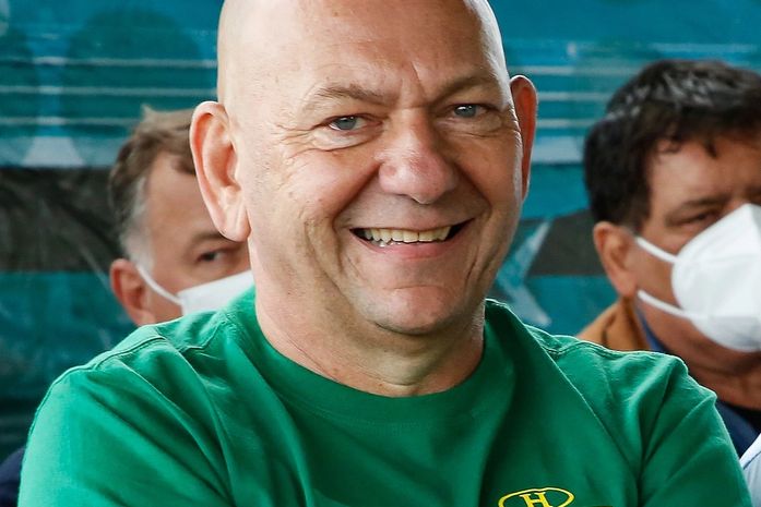 Vereadores aprovam título de cidadão honorário ao empresário dono Havan, que constrói loja em Maceió