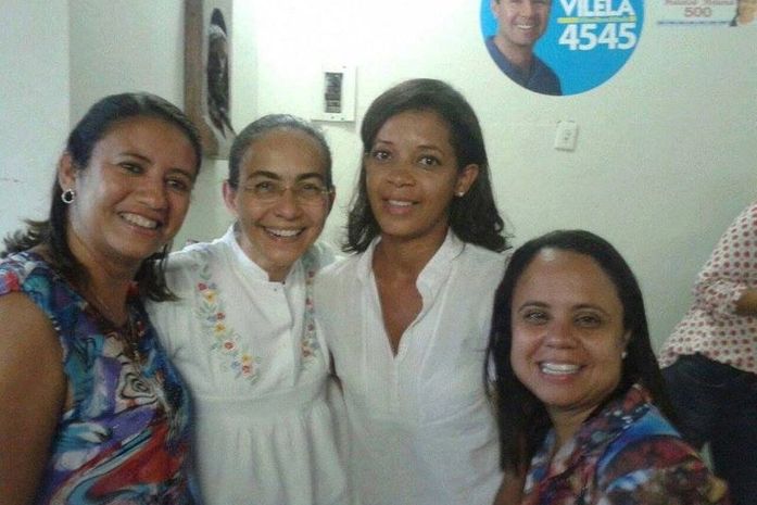 Heloísa com as enfermeiras de Cajueiro