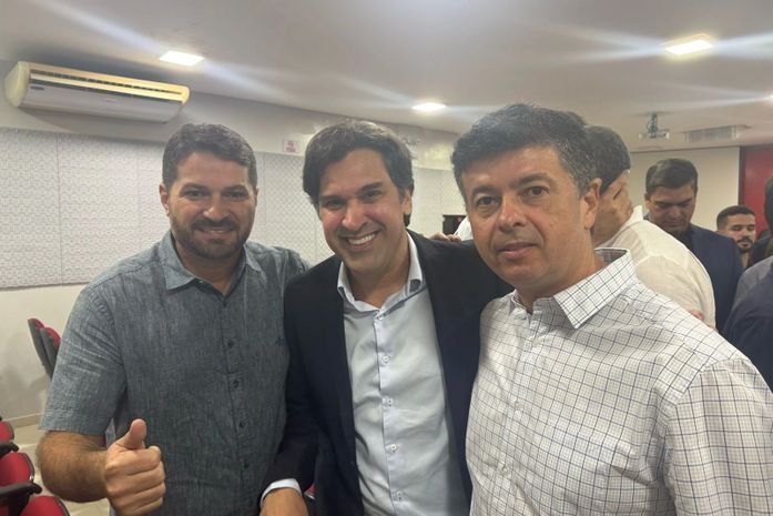 Prefeito Vaval Wanderley participa de importante reunião com a bancada federal sobre a PEC 66