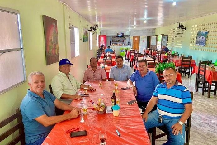 Ex-prefeitos criticam atual gestão de Viçosa e defendem projeto de resgate do município