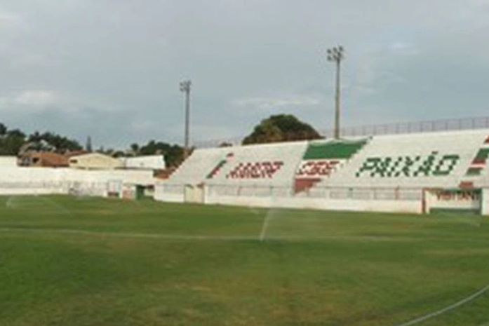 Justiça do Trabalho suspende penhora do Estádio do CSE